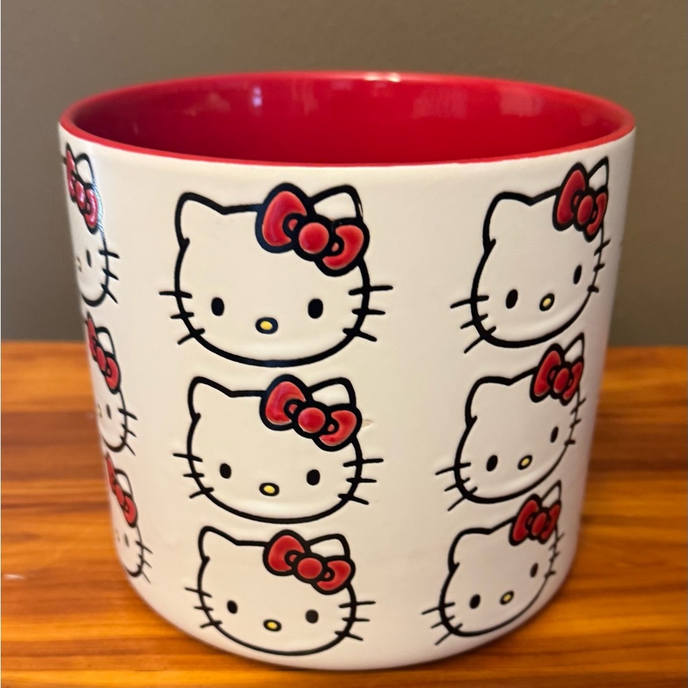 Large Hello Kitty Red and White Planter with removable plug